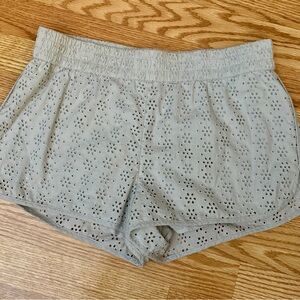 aerie Eyelet Lace Women's Shorts in Light Gray